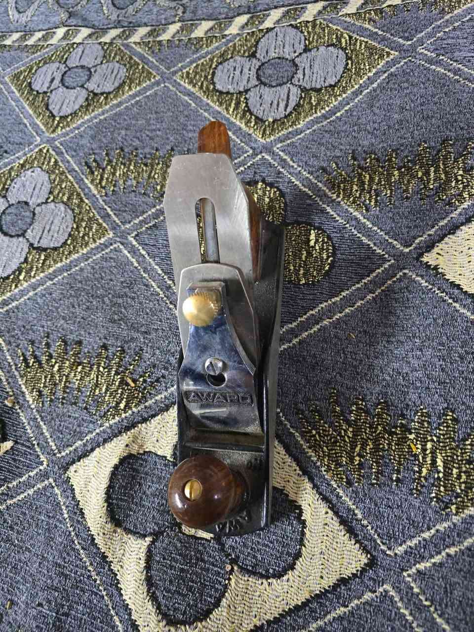 السلام عليكم بلونيه للبيع ماكاني كربلاء متواجد خاص ورقم هاتف ***********
