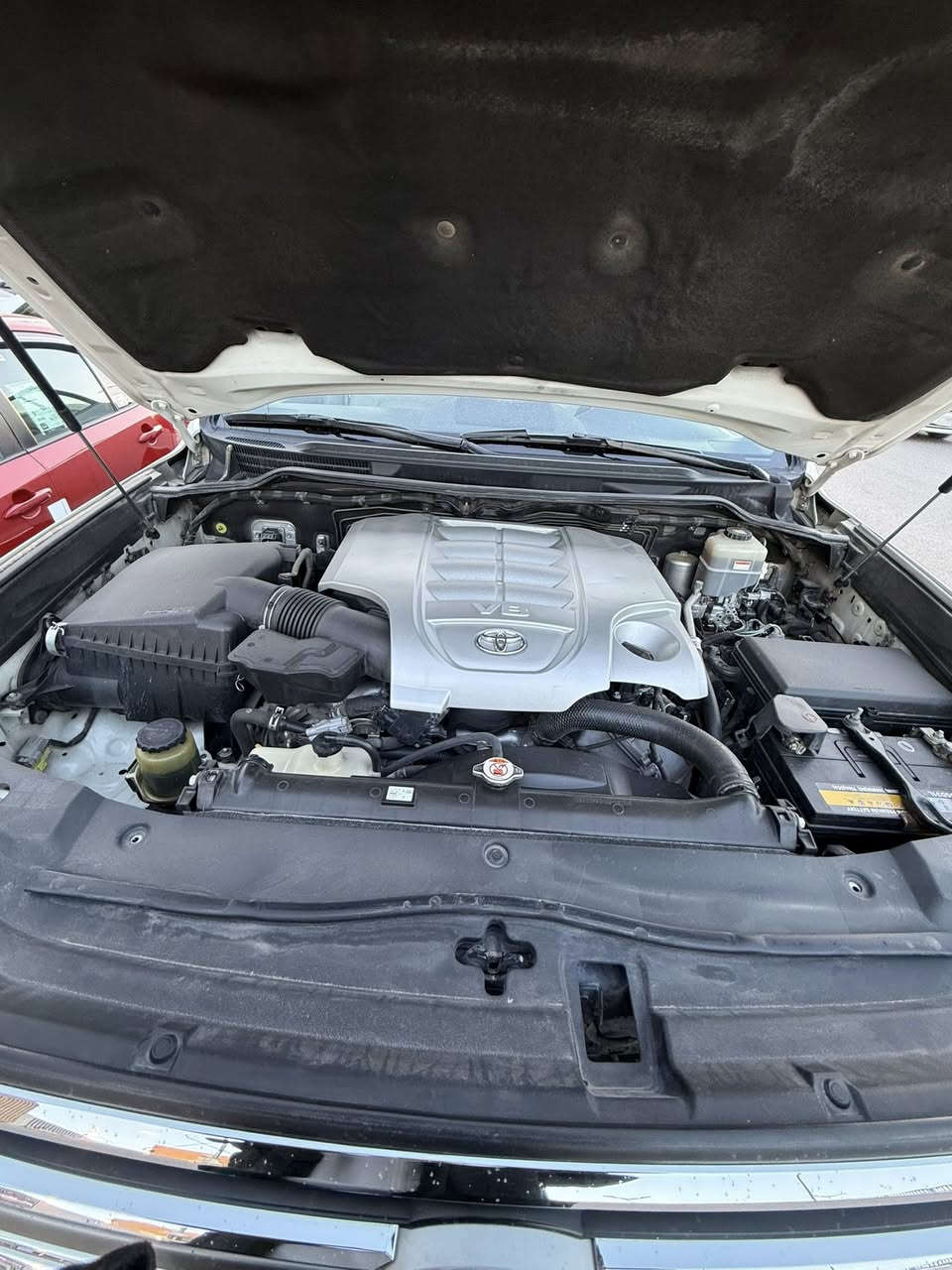 لاندكروز 2018 ماشية 94 vxr5700 السعر 550 وبيها مجال
***********
