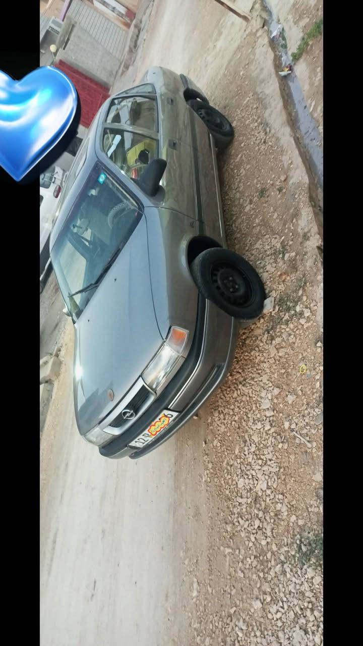 فكتراء حجم 18موديل 92 كير مكينه شرط كابون بنزين بيها سياره جديد رقم نينوى دولي هز جديد استفسار رقم ***********
