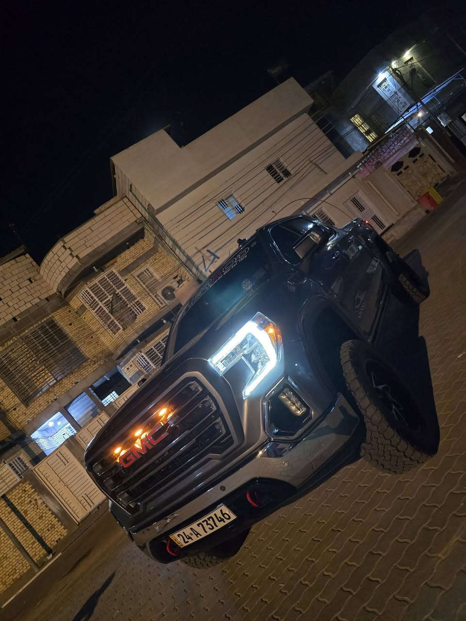 جي ام سي ٢١ مكينه ٦٢٠٠فول فول مواصفات مرفعه ٦انج عليه ترفيعه شركة شيرود دبلات رف كانتري ترفيعه تخبل ويلات دوسات كهرباء فتحه رادار حساس باب خلفي قطعتين سماعات بوس بيه هواي تعديل اكزوز داون بايب كلشي بيه ضربته بنيد ومدكر  مكاني بصره ***********
