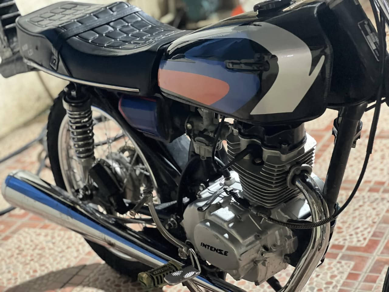 سلامو عليكم دراجه فول اتنيث موديل٢٤بةس ولف غيران 
فول نضيفه ولاصوت ولاصرف مابي اي شي سعر٤٣٠بي مجال
رقم ***********
