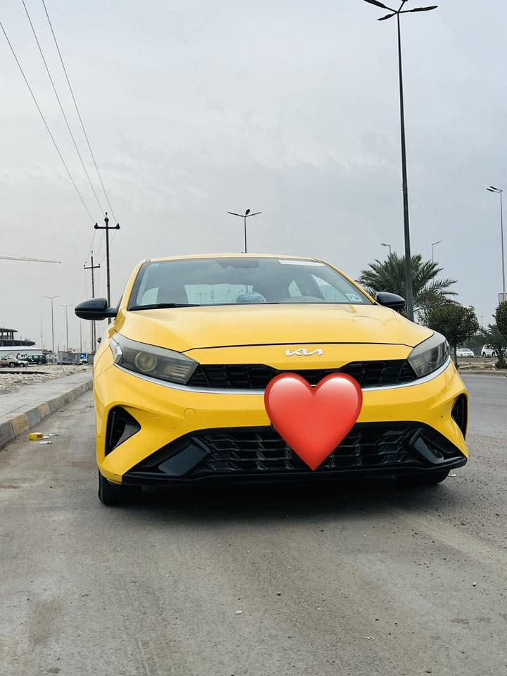 كيا فورتي وارد امريكي تكسي رقم أجرة موديل 2023
حادثهة تبديل بنيد فقط 

عداد المسافة 60ميل

السيارة خير من الله تخم تاير جاهزة من كلشي وصيانة عامة 

منضومة غاز ايطالي ٦٠لتر

رقم بغداد انكليزي ب اسمي 

عنوانهة بغداد 

السعر 135وبيهة مجال 

***********
