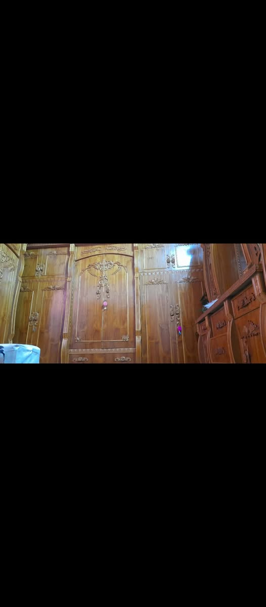 غرفه نوم للبيع مستعمل شهرين ست ابواب سعر مليون وربع وياها الدوشك عنوان زمار حي الزراعي الشراي يتصل على هاذا الرقم ‏‪***********‬‏
