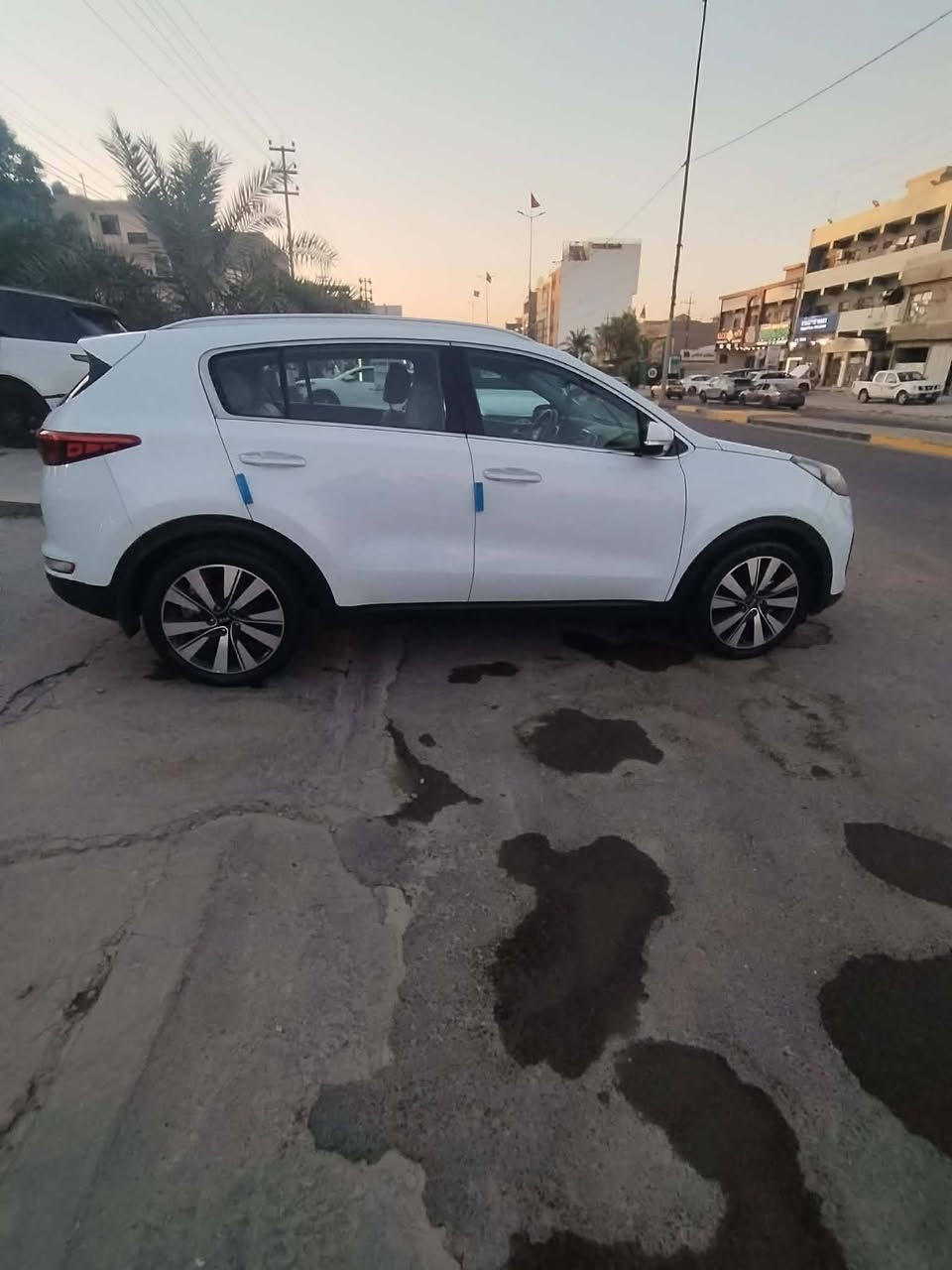 اسبورتج مديل 17 خليجي لون ابيض رقم بغداد سياره بسمي    مواصفات بنرامه  حساس خلفي زراك لايت كشنات جلد شاشه تبريد قطعتين تحكمات استيرن  مكفوله من التبديل والصبق عده بارد قليل والبنيد بي رصعات خفيفه مبينه مال حالوب ***********  ملاحضه صور السونار وي الصور      مكلف بل نشر@
