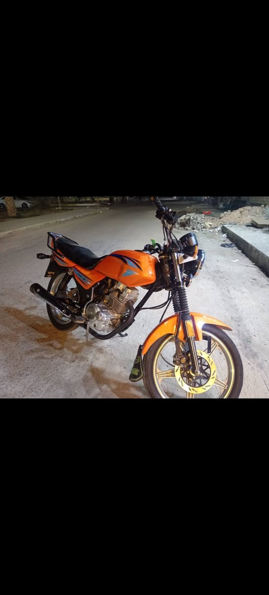 سلام عليكم ديون نظيفه موديل 2023 السعر مليون و 800 وبيها مجال رقم ***********
