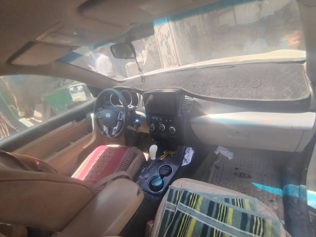 السلام عليكم سورنتو سبعه راكب مديل 11سنويه جديده سياره نضيفه محرك ما مفتوح الاستفسار ***********
