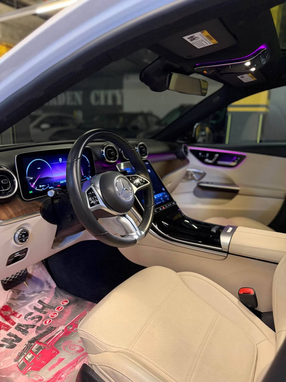 مارسيدز C 300 موديل 2024 فول مواصه فات ئه مريكى ضمان دولى 19 الف كيلۆمتر حقيقى ماشيه مواصفات ( پانۆراما . داخل بيجى ، ليد 7 الوان تغير ، كاميرا ، حاسه ، رادار امامیوم و خلفی . رادار مرایات . ئۆتۆستۆپ ، سندوق شفت وصحب ، كوشنات هيتر ، و بيها هوايه مواصفات )  
سياره بيها واحد قطعه صبوخ بدون حادث قوى بشرط محرك گير كل  بشرط مابيها اى نواقس  سنيويه رقم كل جديد  بأسمی 
سعر : 310$ 
تليفون : ***********
مكان : سليمانيه السليمانية, العراق
