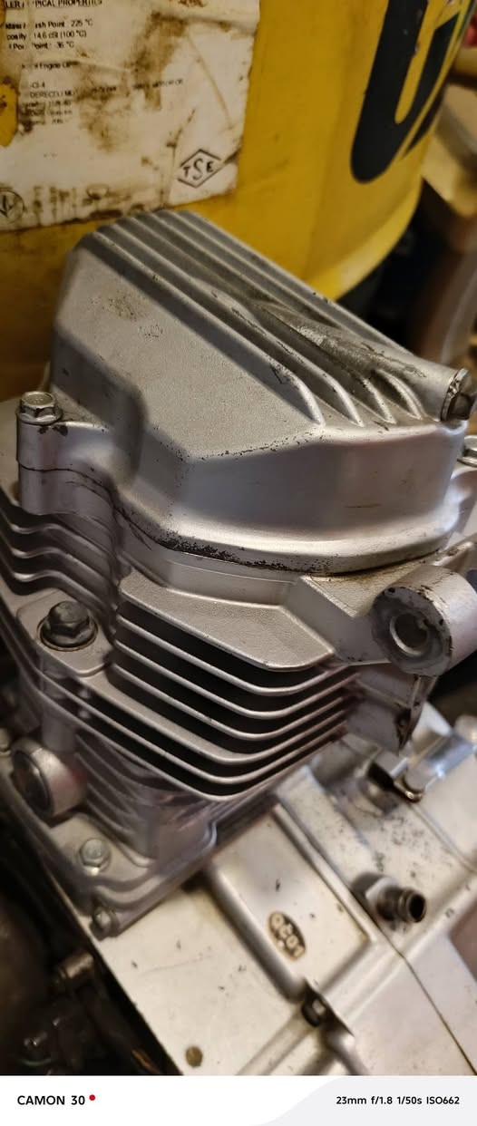 سلام عليكم محرك نامه اصلي 21 مفتوحه معدل  120
ويل امامي ودبلات  تانكي صفاحيات اشاير كلهن
ب300 وبيهن مجال ***********
