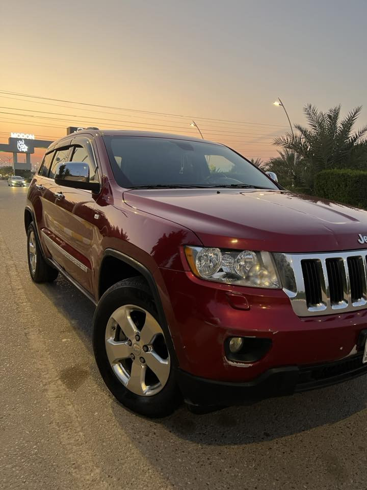 جيب لاريدو 2012 خليجي فول مواصفات فور ويل مكفوله كفاله عامه عدا الكريشه مال باب عكس السايق مرشوشه كد شبرين اثر شخوط والباقي مكفول كير محرك شركه مكفوله سعر 190 وبيها مجال الاتصال ***********
