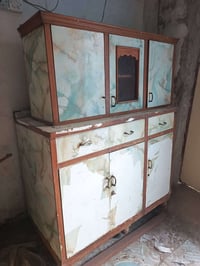 كاونتر خشب • قابل تفاوض