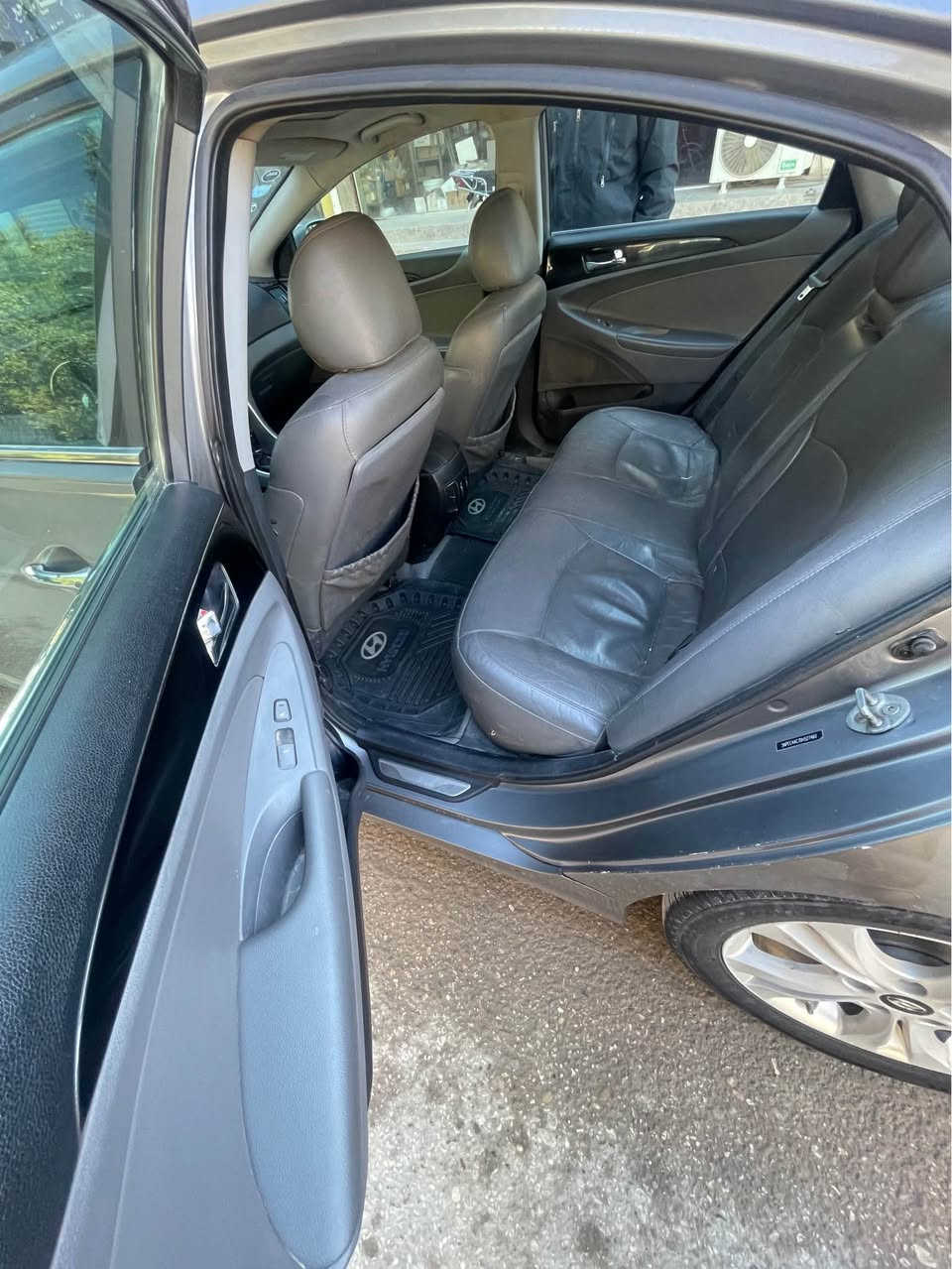 السلام عليكم للبيع او مراوس
سونتا 2013فئه VIP
السياره بسمي تحويل مباشر شوكت متريد 
فول موصافات بصمه ابواب +تشغيل+جنطه
بنورما كشنات جلد تدفئه كشنات
كشنات كهرباء ايرباكات بل كشنات 
تحكم ستيرن
شاشه كبيره اصل مو شد سستم انفنتي بلادي +دمام بلادي 
سياره جاهزه كير مكينه خير من الله حداديه 
ما ناقصها اي شي
(سياره داخله كلين بدون اي ضرر
بدون اي فتح جميع القطع ليبل واحد بيها صفحه رش كلير من امريكا) سياره جاهزه من كلشي
سعر 118$ بيها مجال 
مكاني بابل الحمزه الغربي 
*********** حلة, بابل
