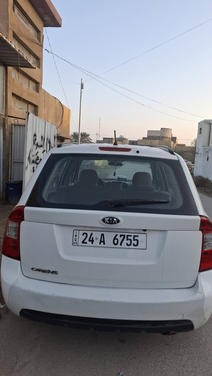 كارنز موديل ٢٠٠٩ للبيع او مراوس تخم ويل وتايرات حدادية وره وكدام ادامة كاملة متذب عليه ربع تبريد كير جديد 
بيع كم قطعه صبغ ابيع حزام ١١٧ وبيه مجال رقم مميز تريد وكالة او مداور 
***********
