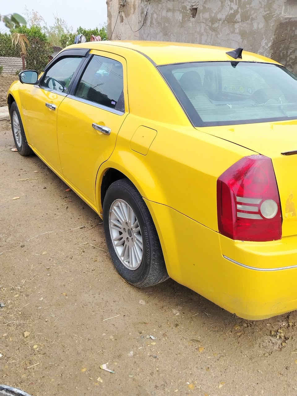 السلام وعليكم اوبامه للبيع موديل 2009  رقم صلاح الدين مشروع وطني سنويه ل 2028 مصفره هيئه وغرامات  مكينه وكير مكفولات  السعر 90 الاستفسار  ***********
