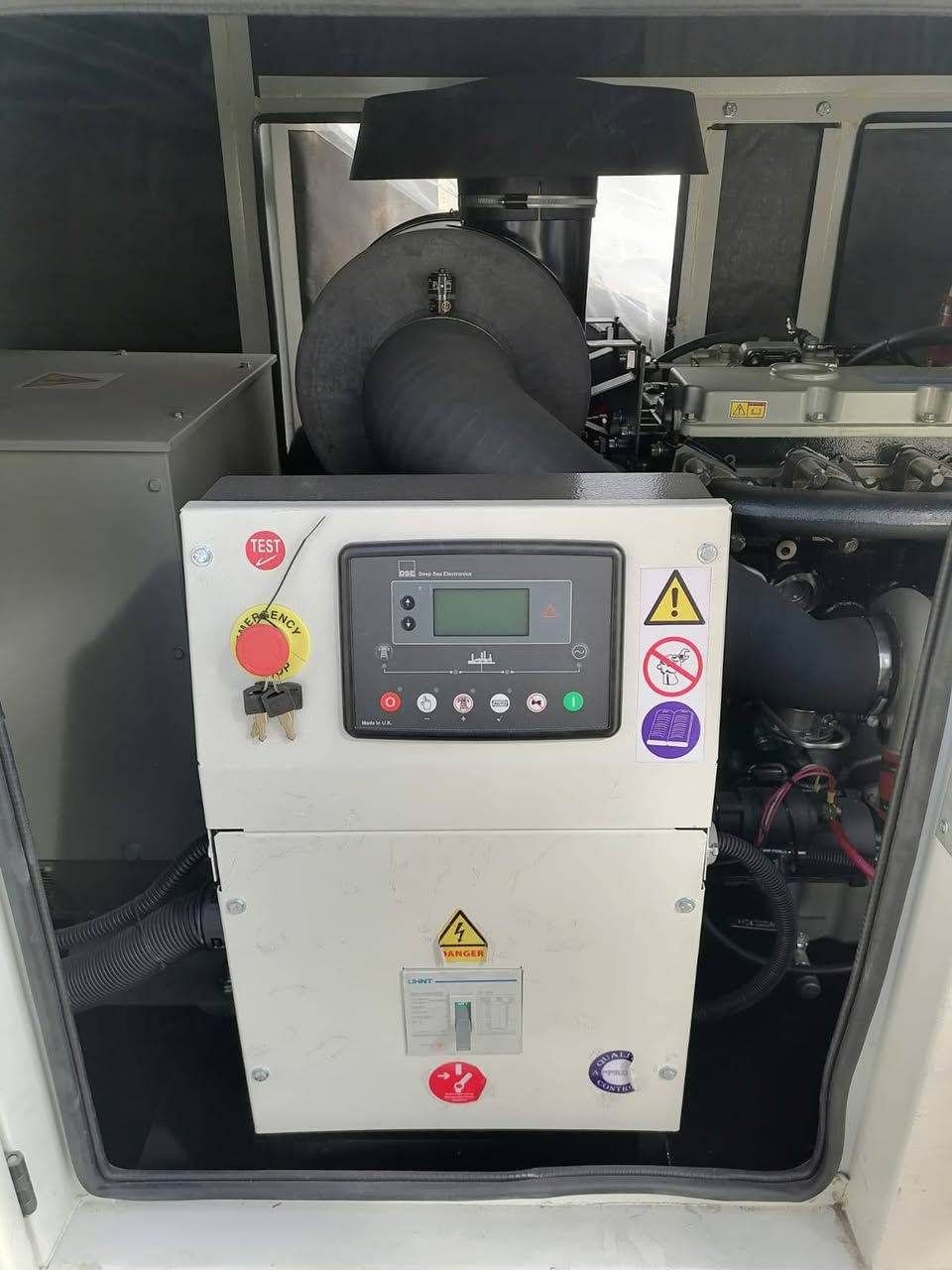 🌟 صباح الخير زبائننا الكرام 🌟
شركة الصقال لتجارة وصناعة المولدات تعلن عن مولدة 165KVA بمواصفات عالية وجودة مضمونة 💪

🔹 محرك Perkins (صناعة بريطانية 🇬🇧)
🔹 رأس توليد Leroy Somer (صناعة فرنسية 🇫🇷)
🔹 كارت تحكم DSE (بريطاني 🇬🇧)
🔹 كاتم لبناني عالي الجودة، مناسب للأجواء العراقية ويتحمل الظروف القاسية 🇱🇧

✨ أداء قوي + تشغيل مستقر + عمر طويل

🎁 وهدية خاصة لفترة محدودة مع كل مولدة!
💰 أسعار منافسة جداً ومناسبة للجملة والمفرد

🛠️ ضمان سنة أو 1000 ساعة تشغيل (أيهم أسبق)
🛠️ خدمات صيانة متوفرة + قطع غيار وزيوت أصلية

🚚 النقل والنصب داخل بغداد مجاني

📞 للاستفسار والحجز:
***********
أو مراسلتنا على الصفحة مباشرة

🔥 لا تفوّت الفرصة… العدد محدود
