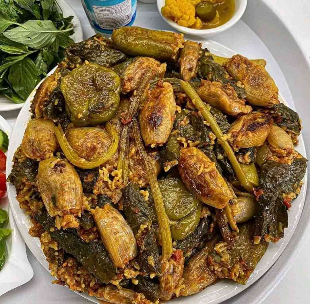 يتوفر دولمه حامضه ولاجعه وطعم لايقاوم كدر صغير 10 كدر وسط 15 الكبير 20 رقم الحجز *********** الحجز مسبق رجاء
