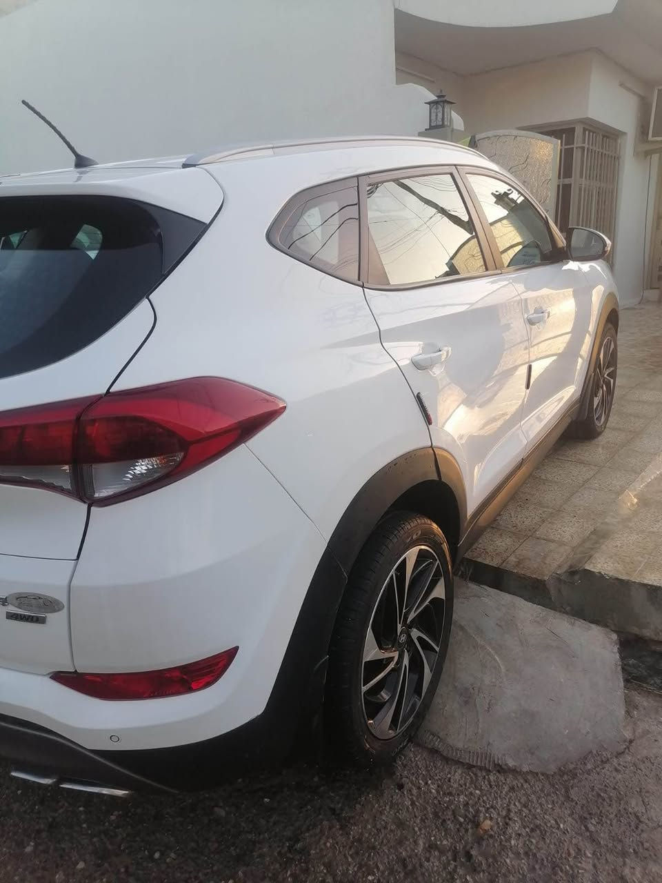 للبيع او مراوس

توكسن موديل 2017 

ماشي 137 كيلو 

محرك 2400 جتي اي 

رقم جديد + كوبون بانزين 

رقم دولي

ضرر السياره مرفق بالمنشور 

السعر 158 و مجال كلش بسيط 

للتواصل 
***********
*********** موصل, نينوى
