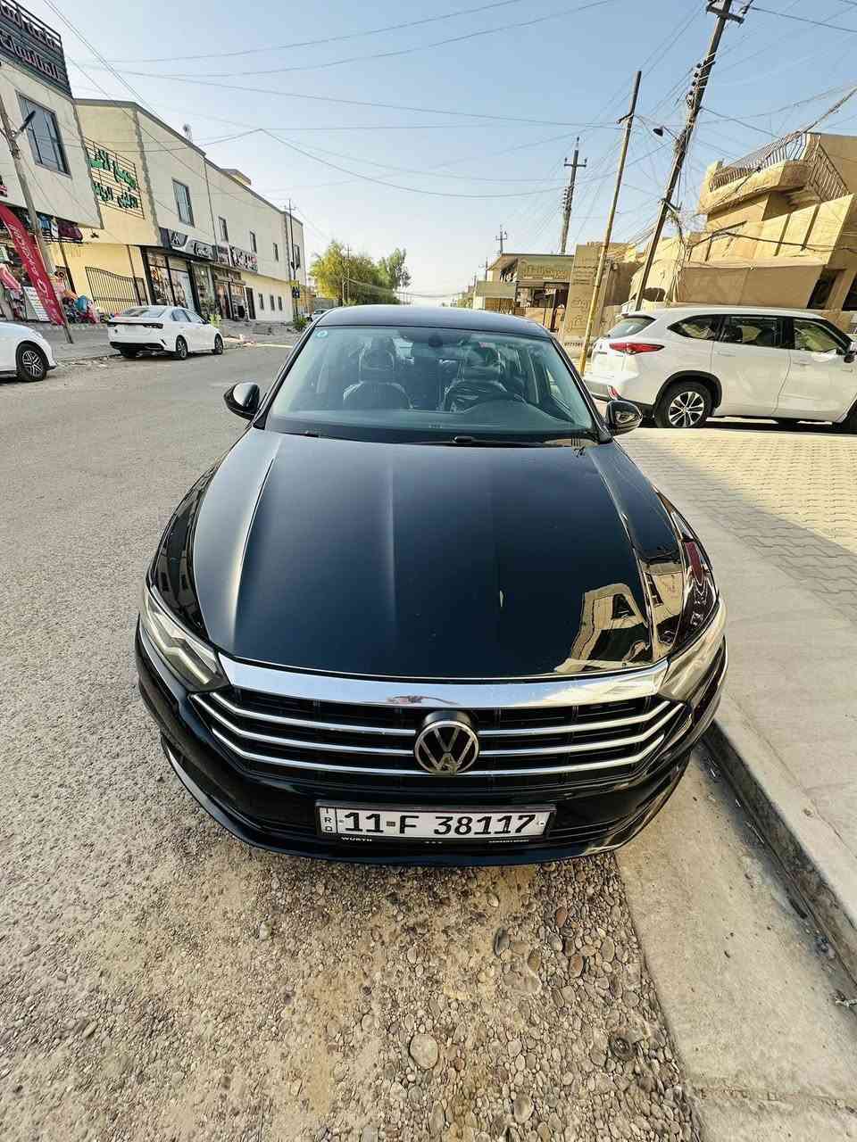 فولكس واكن جيتا 🇩🇪 للبيع 

* موديل 2019 فئة S لون اسود 👑
* رقم سيارة بغداد باسمي وارد امريكي
* المحرك: 1.4 l تيربو المرغوب 🚀
* ناقل الحركة: يدوي 6 سرعات أو أوتوماتيك 8 سرعات
* ويل كب 
* شاشة اعطال
* كاميرا خلفية
* شاشة لمس 6.5 إنج كبيرة
* Apple CarPlay و Android Auto
* نظام اوتو سبورت (إطفاء ذاتي)
* مثبت سرعة
* مصابيح LED أمامية وخلفية
* نظام الثبات الإلكتروني esp والايكو 
* رادار امامي وجانبي وخلفي 
* مرايا كهربائية مدفأة 
* السيارة جديدة بما معنى الكلمة كير ومحرك جديد وبرغي ممفتوح مع تخم تاير جديد والسيارة على وضع الشركة داخل وخارج وشكلها احلى من الصور وبالعافية على ياخذها 

حادث السيارة صبغ جاملغ وبنيد 
السعر 120 وبيها مجال 
مكاني بغداد حي الإعلام ***********
