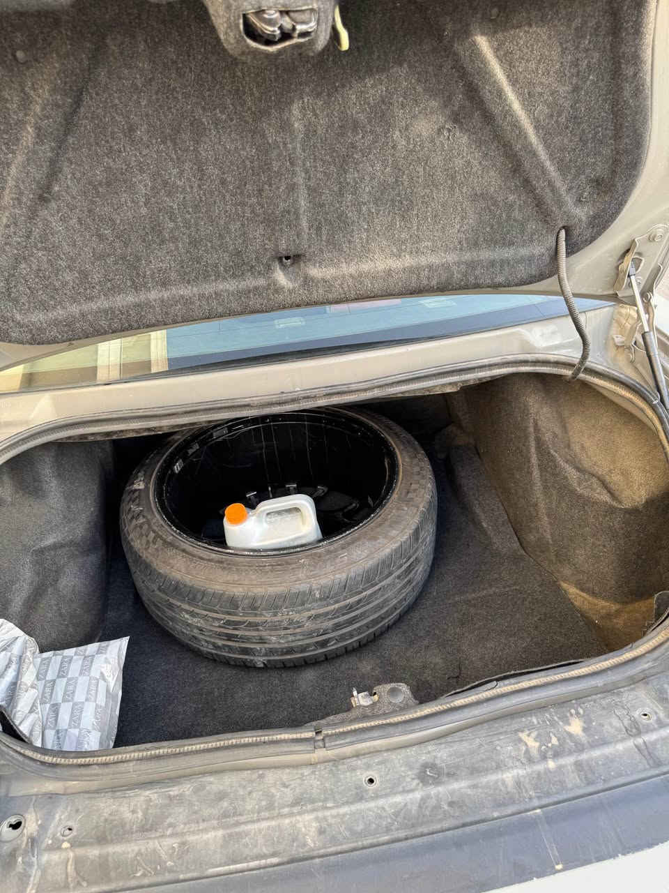 جالنجر 2017 لون اسمني اصل بدون لوحات بدون حادث داخله كلين وارد كندي استخدام شخصي بيد أمرئه منفيس كمرك كامل بس تمشي معاملة ترقيم بغداد, العراق


**إذا كنت صاحب هذا الإعلان وتريد حذفه لأي سبب، رجاءا أرسل رسالة إلى الدعم الفني**