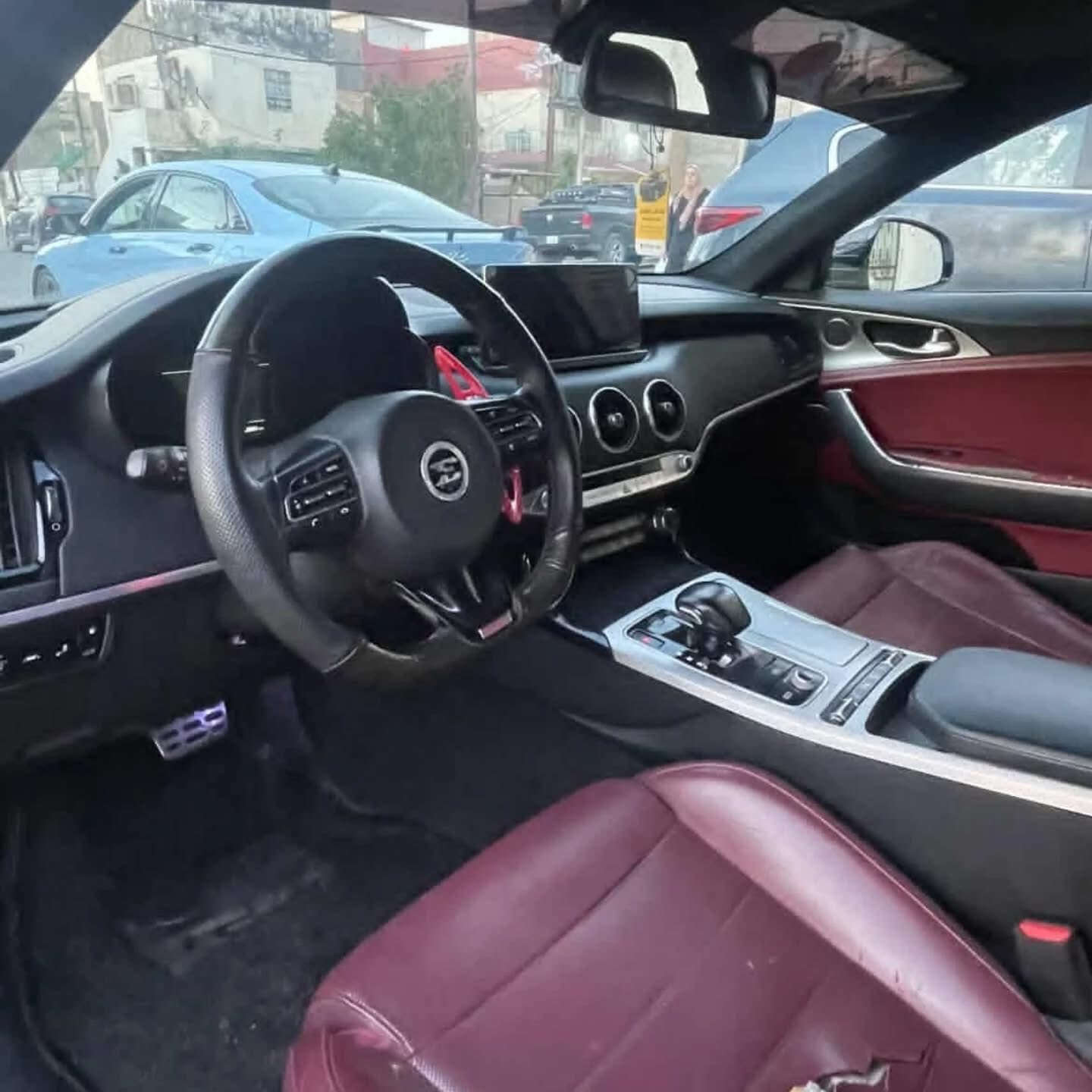 السلام عليكم
للبيع گيا ستنگر kia stinger 
موديل 2018 
وارد خليجي 
الفئة GT2 
محرك 6سلندر 3.3 twin turbo
الضرر جاملغ امامي تبديل نفس اللون مع صبغ في الباب
 
اضافه شوت تيربو 
 
مواصفات 1/1 اعلى مواصفات بالستنگر 
كامرات 360 درجة 
رادارات جانبية وامامية وخلفية 
تدفئة تبريد كشنات 
الكشنات الخلفية تدفئة 
جنطة كهرباء  
دخول ذكي مع ترحيب 
اوتو ستوب 
Start & off بالازدحامات 
انضمة قيادة eco sport normal smart 

كير محرك بحالة الوكالة ممفتوحات 
السعر 165 وقابل للتفاوض بشي بسيط حك الجية 
مكان السيارة المنصور 
للأستفسار 

‭0783 883 0347‬ هذا رقم صاحب السيارة
