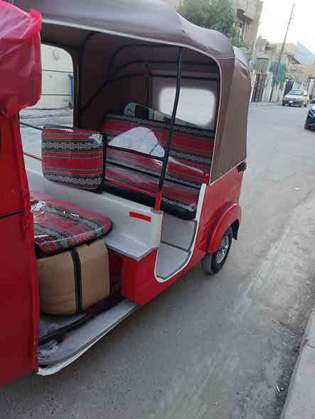 تكتك للبيع موديل 18رقم وسنويه تكتك مصبوغ عام حلوه صبغته تخبل ترايهه للبصره سعره 4900وييه مجال مكان بغداد رأسه شارع 20 رقمي  ***********
