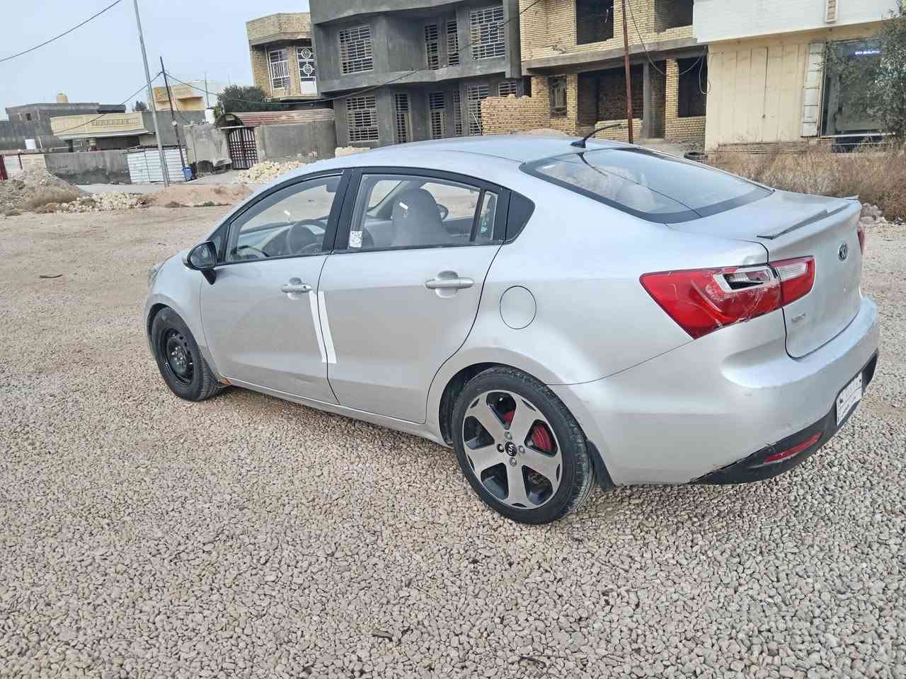 كيا ريو خليجي مكفوله من الحادث والتبديل صبغ جاملغ أمامي فقط مكينة ١٦٠٠ وارد خليجي مكينه وكير كفاله حداديه جديد تبريد ثلج تخََم تاير رقم بابل جاهزه من كلشي السعر 75 عنوان حله محاويل ***********
