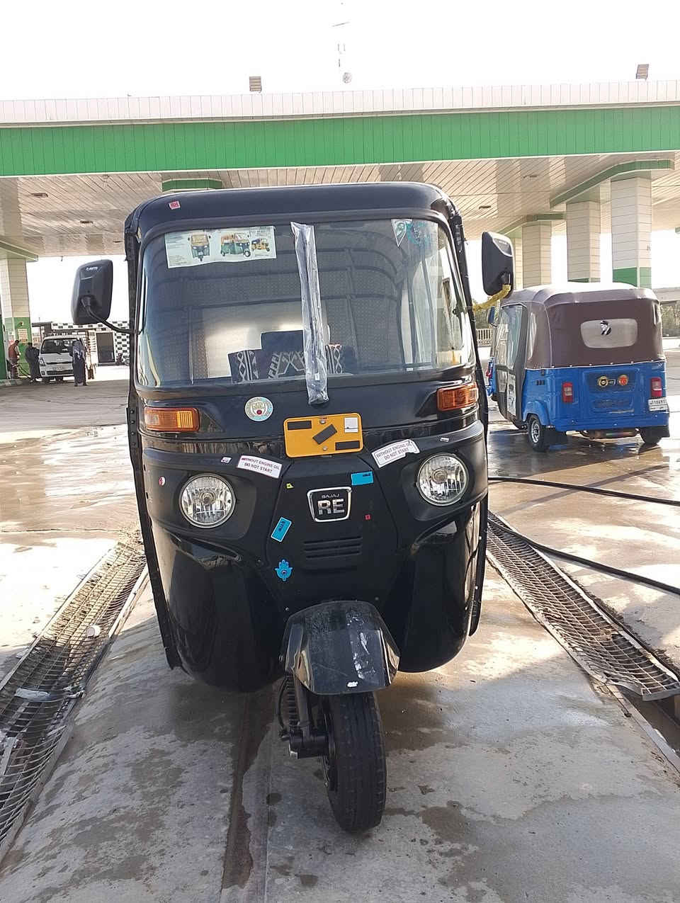 السلام عليكم تيك توك للبيع موديل 23 اوراق خالد وصادق تكتك كفاله عامه رجاء مش الراي لاخ***********
