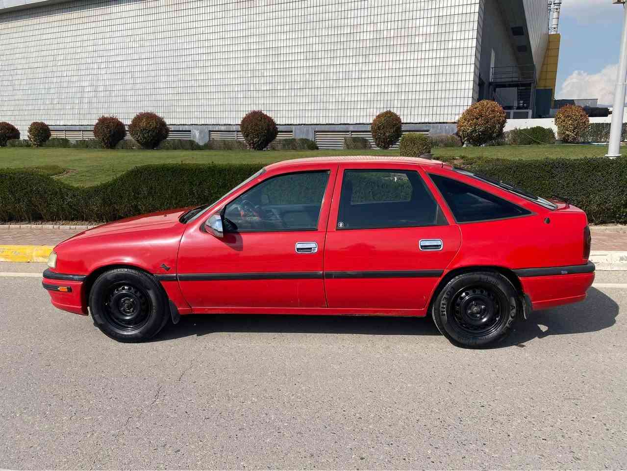 ئۆپڵ ڤیكترا ١٩٩٢ ئاڕمی سلێمانی مه‌كینه‌ی ١٦ی قائیش پان سعری ٢٧ گه‌ڵا مه‌عامه‌له‌ سه‌یاره‌كه‌ زۆر جوان و بێ مه‌سره‌فه‌

سلێمانی
***********
*********** السليمانية, العراق
