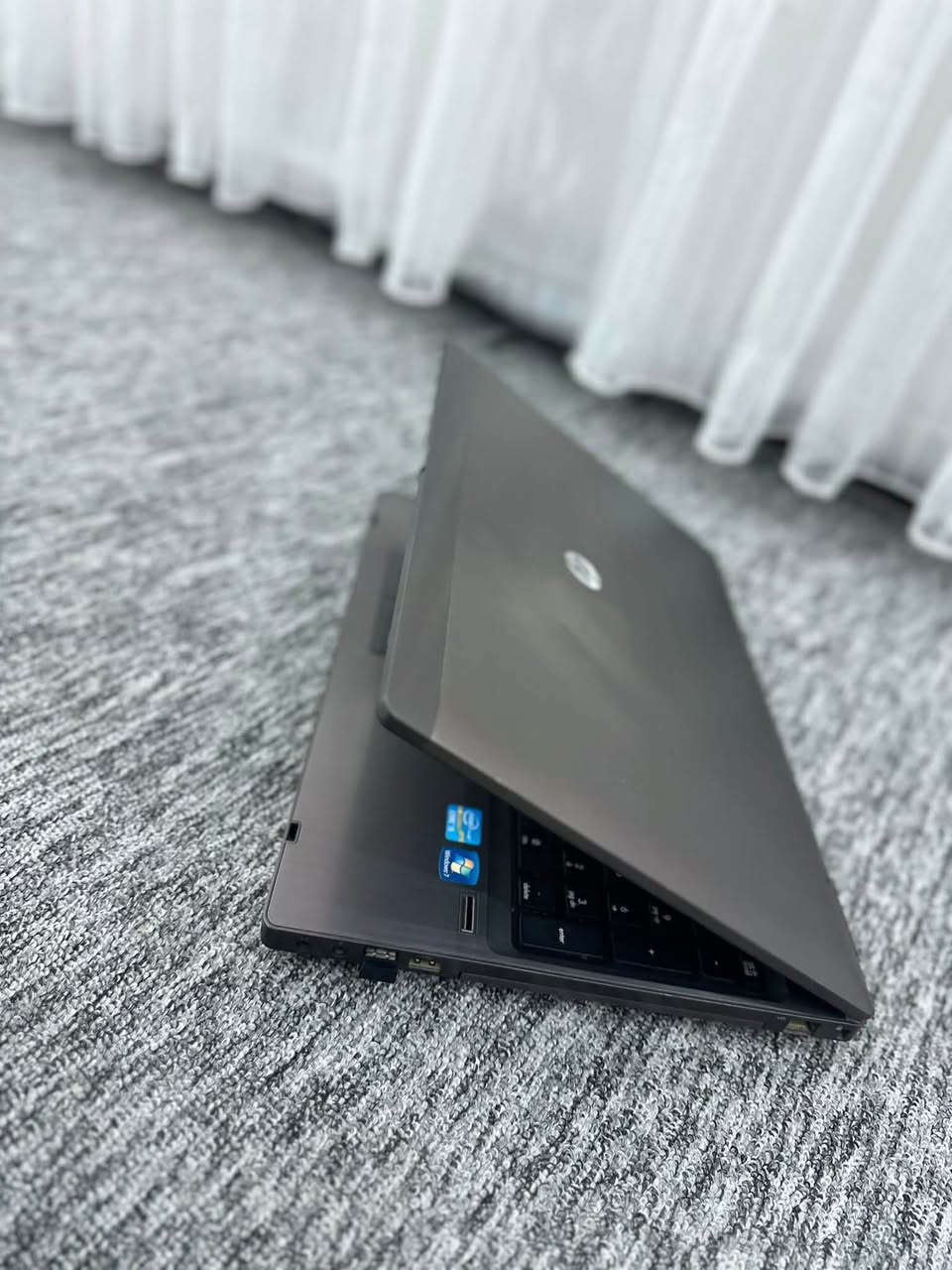 لابتوب HP ProBook للبيع
شاشه حجم 16 اكبر حجم كيبورد عربي انكليزي 
ذاكره 500 GB رام 4 ويندوز Windows 10 Pro 
يدعم منفذ HDMI و USB و DVD يدعم بصمه Touch
لابتوب جديد لوك اي عيب مابي بلشرط انطي بطاريته ليثيوم سعر 115 الف بي مجال بسيط موشراي لاتراسل


**إذا كنت صاحب هذا الإعلان وتريد حذفه لأي سبب، رجاءا أرسل رسالة إلى الدعم الفني**