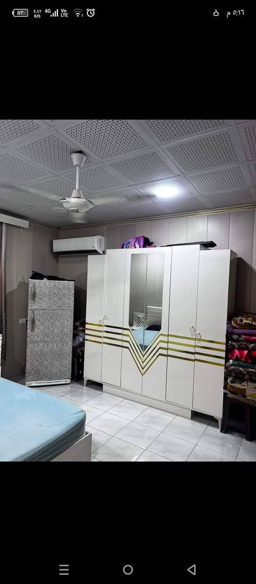 عاجل عاجل بيت قاطين للبيع مستعجل المساحة ٢٠٠متر طابو صرف حي فلسطين يم ماركت السلام ديالى المقدادية اتصال ***********
