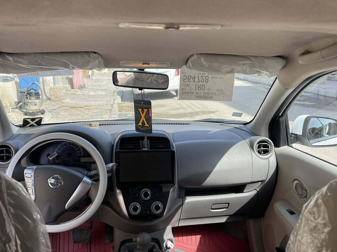 نيسان سنّي  هندي  مديل 2024ا ام البليتة الزركه
ماشيه 39 الف فول شاشه تحكمات استيرن
سياره بيهه بارد جاملق الخلفي بارد خفيف وباب بي هم شوي بارد والباقي كفاله مكينه وكير كفاله بكان السياره البصرة الكزيزة
السعر 120 وبيه مجال قليل رقم الهاتف ***********
