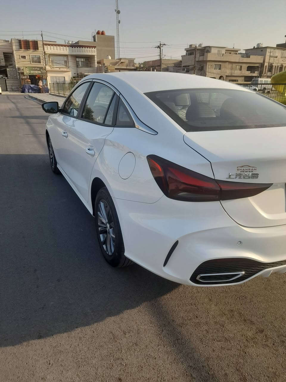 السلام عليكم ام جي 5 جيتي موديل ٢٠٢٥ فول رقم اربيل دولي جديد سنوية جديدة فحص جديد السيارة ماشية الفين اخت الزيرو مكينة ١٥٠٠تنفس طبيعي أعلى مواصفات فتحة سقف شاشة اكتف اربع لغات ثلاث بصمات هند بريك بصمة اوتو هولد تبريد مركزي ٢قطعة  خمس كامرات السيارة بسمي تحويل مضمون السعر ١٢٥ مكاني بغداد حي الجهاد الاطباء غير متواجد على الفيس التفاصيل اتصل رقم ***********
