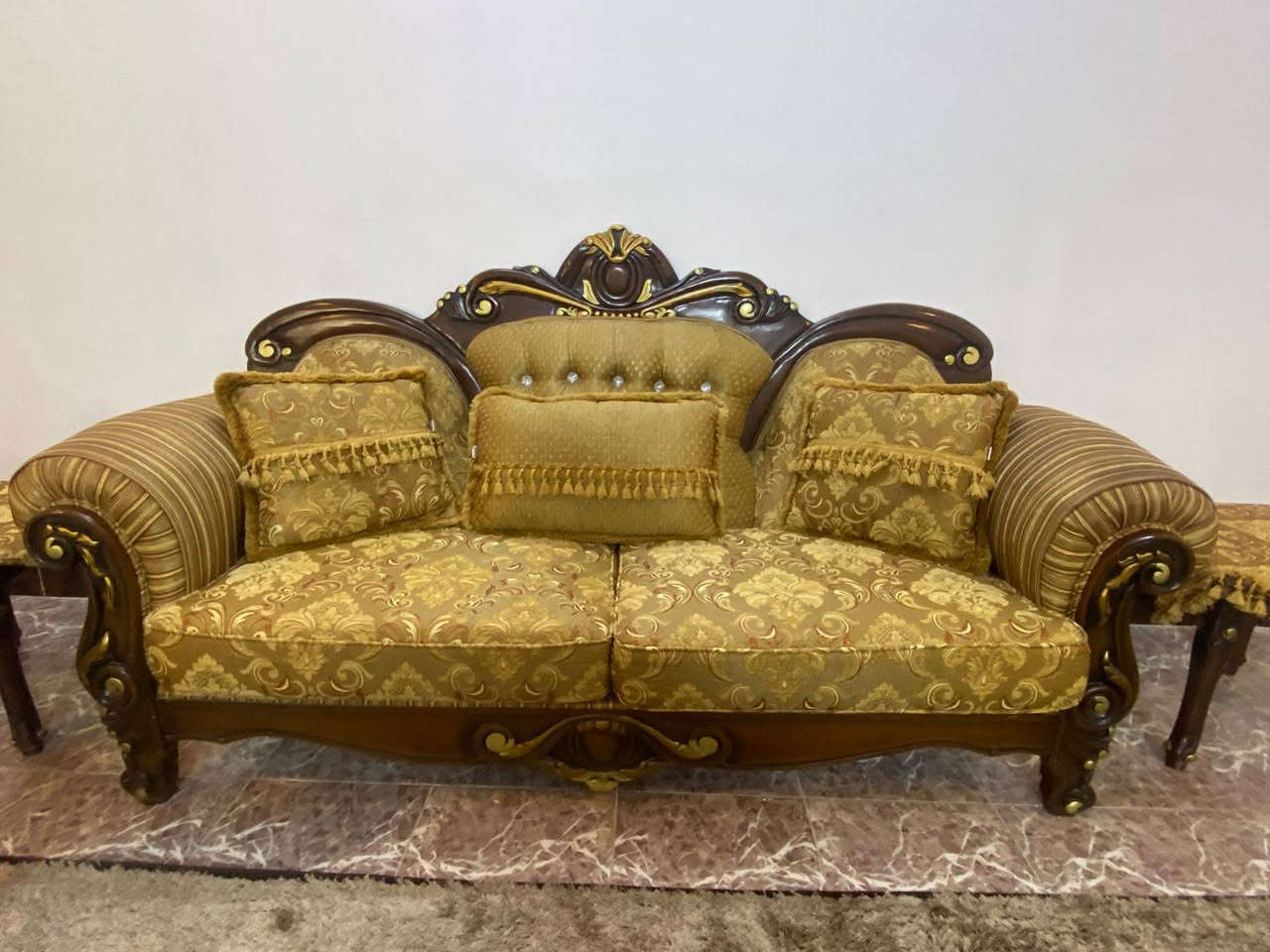 تخم ملكي عشر مقاعد النظافه 100/100 للبيع السعر مليون اونص


**إذا كنت صاحب هذا الإعلان وتريد حذفه لأي سبب، رجاءا أرسل رسالة إلى الدعم الفني**