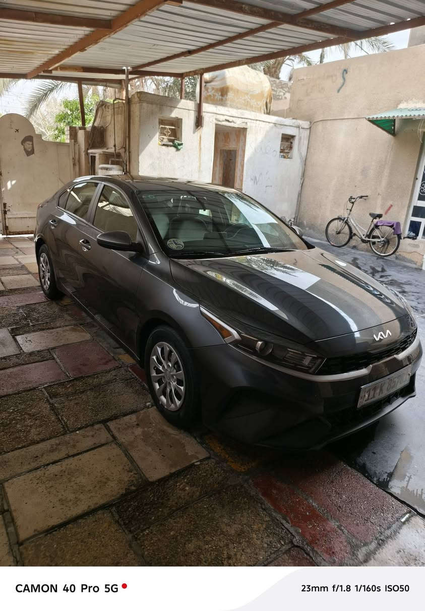 فورتي ٢٤للبيع أمريكي باسمي نص فول حادثها بارد خشم جاملغ أمامي ليبل واحد لاصبغ ولاتبديل ١٦٠ وبيها مجال 
كدامك ***********
