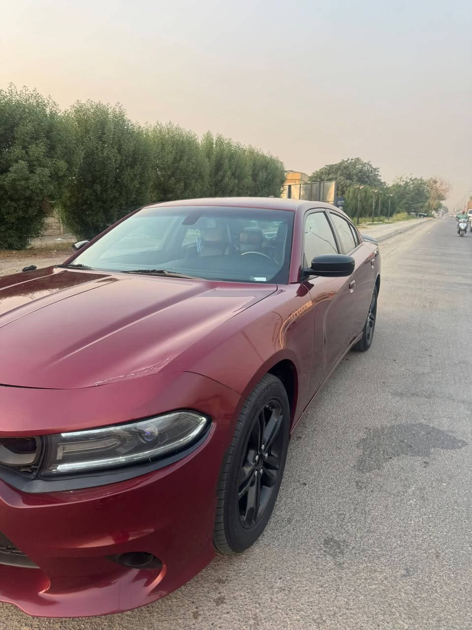 ٢٠٢٠ فول كشنات تدفئة تبريد خزن ٢ وضعيات ماشية ٥٥ ميل تقربيا 
كشنات جلد شفتات 
فول فول ماعدا الفتحة حادث تافه جاملغ فقط والسياره واكفه بلباب استعمال جدا قليل  مكان السياره الحريه  رايدها ب٢١٠وبيها مجال   تبديل فقط جاملغ  باقي السياره مكفوله  
***********
