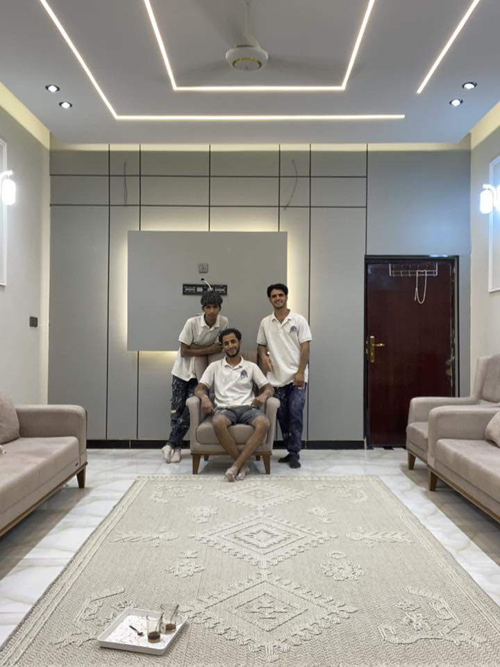 مستعدون لتنفيذ كافة الديكورات الحديثة 
جبسن بورد 
بديل الشيبورد 
ديكور ملكي 
وجهات بوردكس واصباغ الجوتن 
السحب البورك 
بديل الرخام والخشب 
وترميم البيت القديم 
وكافة المشاريع 
تواصل مراسلتنا او تصال عل ***********
#ديكورات_العطواني
