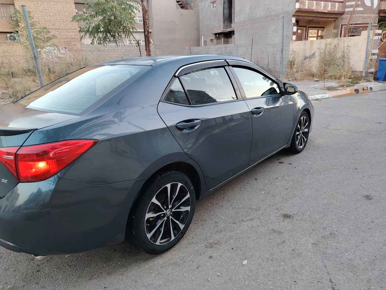 كورلا موديل 17 باسمي هزة ورقم وسنوية جدد كير مكينة مكفولات تبريد ثلج تخم تاير جديد بيه صبغ جاملغات أمامية وبنيد بدون دواخل مكاني ديالى بعقوبة التحرير السعر 110 مراوس حسب القناعة للاستفسار *********** //***********
