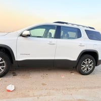 للبيع فقط بسعر مناسب 198 جمسي اكاديا موديل 2023 وارد امريكي حادث امامي...