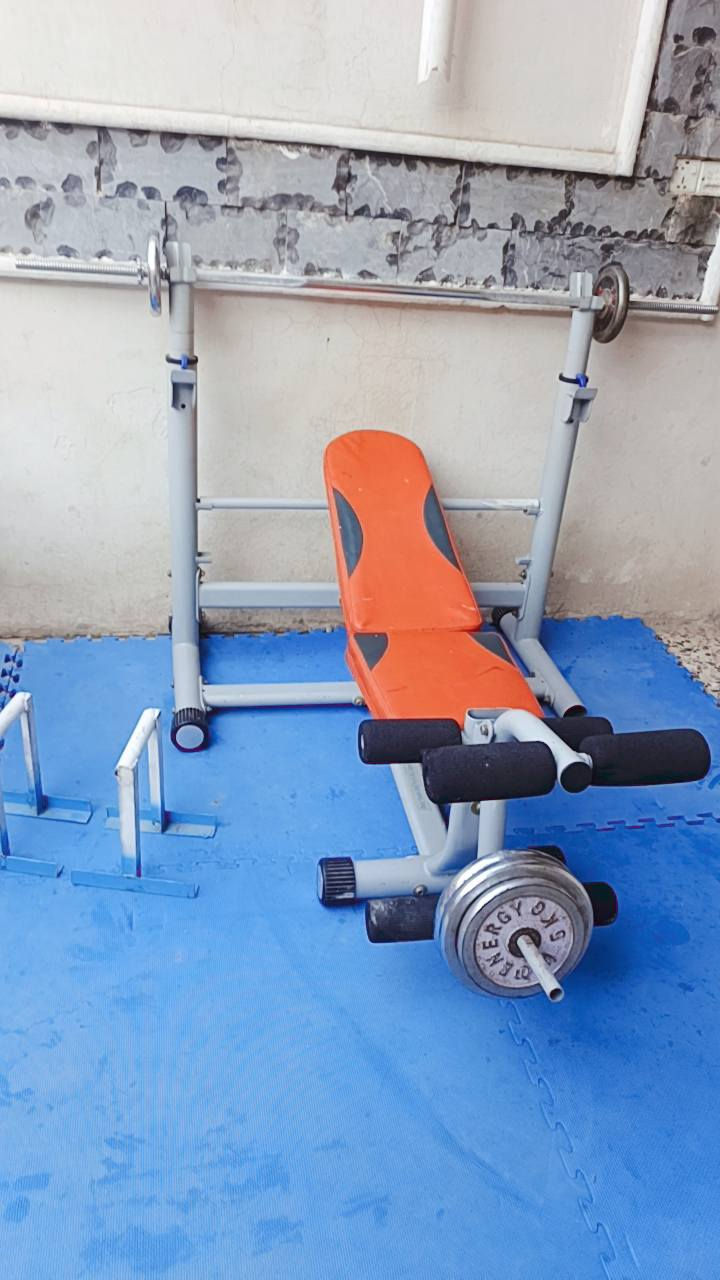 السلام عليكم
السعر ٣٠٠ مكلفاتني أكثر من ٦٠٠ 
العنوان بغداد التاجي أبو عظام 
***********
