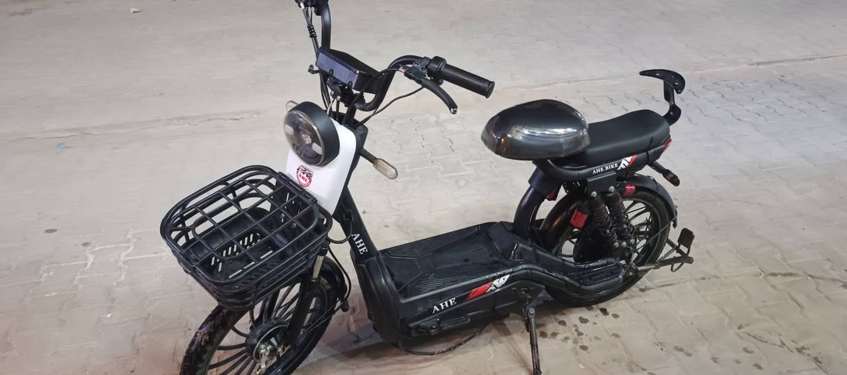 دراجة شحن للبيع
حجم 20 
دراجة نضيفة 
4 سرعات 
 السعر 225 
مكاني سماوة


**إذا كنت صاحب هذا الإعلان وتريد حذفه لأي سبب، رجاءا أرسل رسالة إلى الدعم الفني**