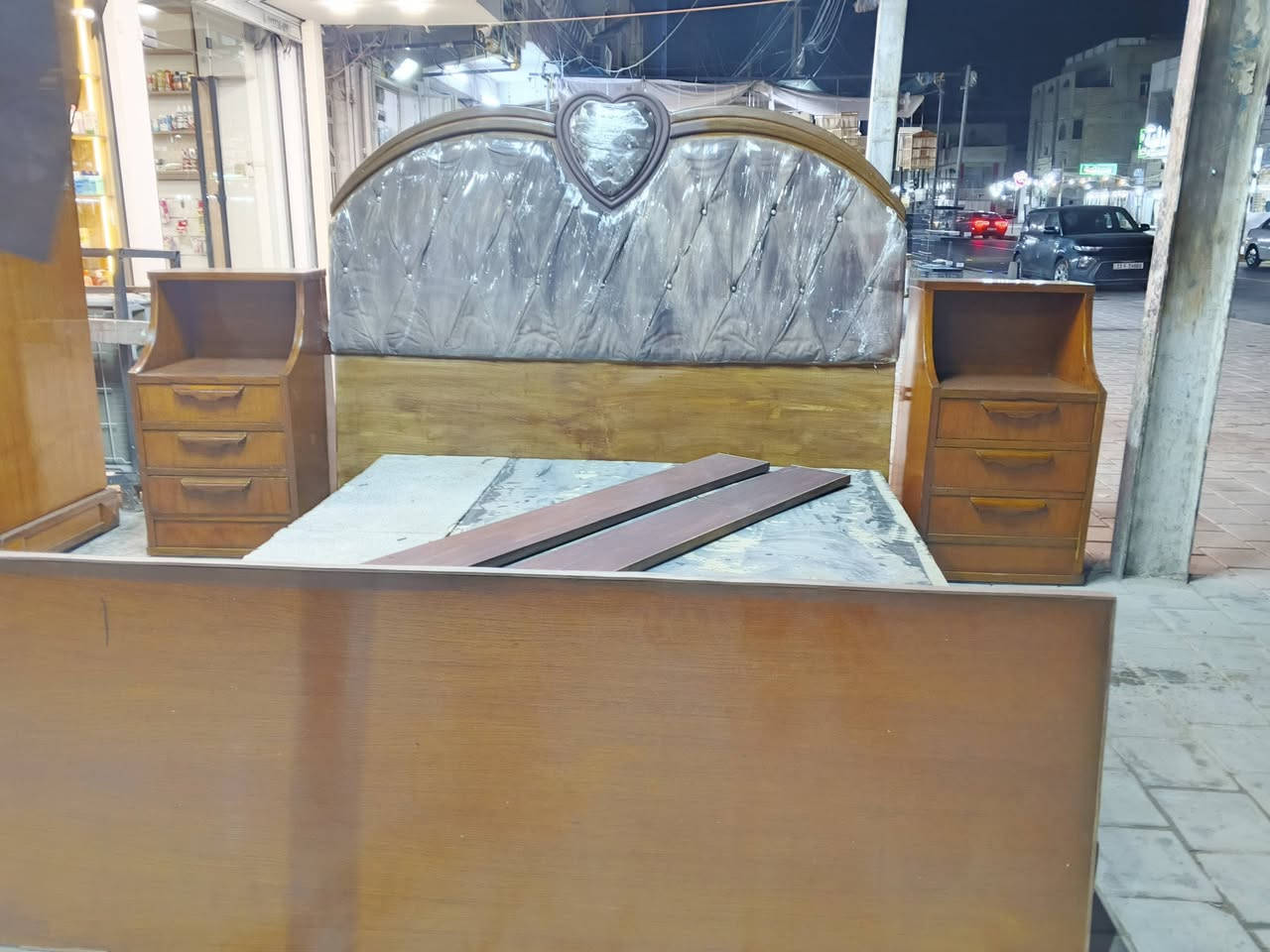 غرفة نوم مستخدم صاج داخل وخارج صاج ضهر كنتور ضب براغي جرجوبه سبع قطع شغل تزكام
السعر 390الف قفلها العنوان بغداد موبايل ***********لدينا خدمة توصيل بكروه
