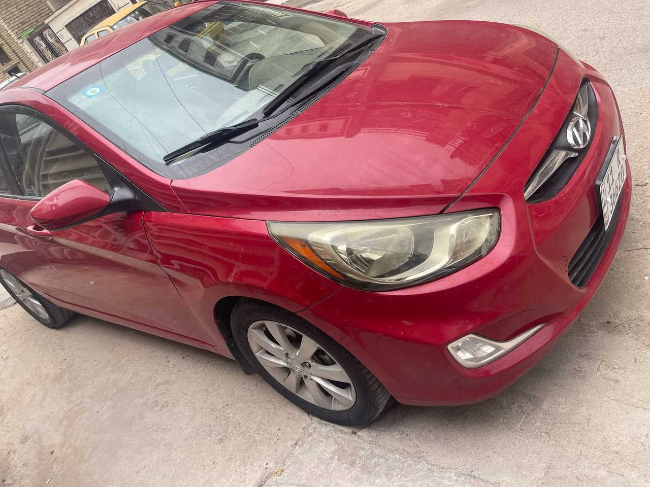 مكلف بلنشر غير متواجد فيس فقط واتساب
الاسم/ أكسنت
الموديل / 2012 
اللون / احمر غير محدد 
المحرك/ جي دي اي 
المواصفات / المحرك والكير والتبريد والتدفئة والكهربائيات كلها شغاله وفول مابيه اي شي مبدل 
بيهه تكحيلات البنيد بيه تكحيل وصبغ 
السياره مابيهه اي نقص من كل النواحي 

السعر 95 ورقه وبيهه مجال للطيبين
مكاني الدورة ابو دشير
 
واتساب متوافر 
0770 392 5968
