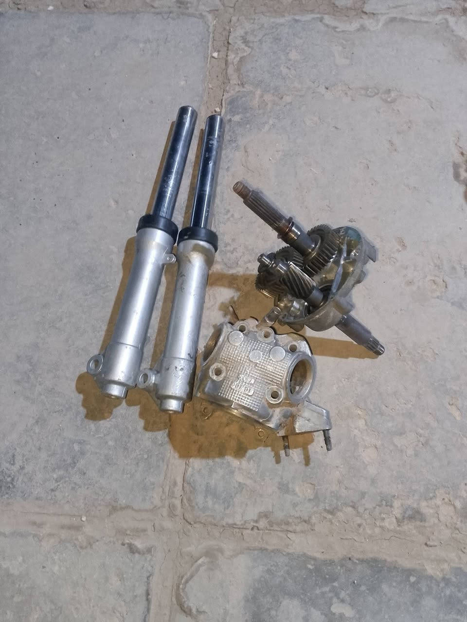 قطع دراجه فراشه 140 للبيع حاويه اصلي 

. كفرات نثيه فقط 25الف 
اكسل 28الف
. كور نظيف اصلي  30الف
. دبلات 20فقط بس يمي 
اسعار مناسبه جوه سوك

رقم هاتف 
‏‪***********‬‏
