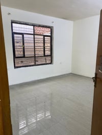 دار للايجار طابق ثاني يحتوي على صاله  ومطبخ وغرفة نوم واحده وصحيات مدخ...