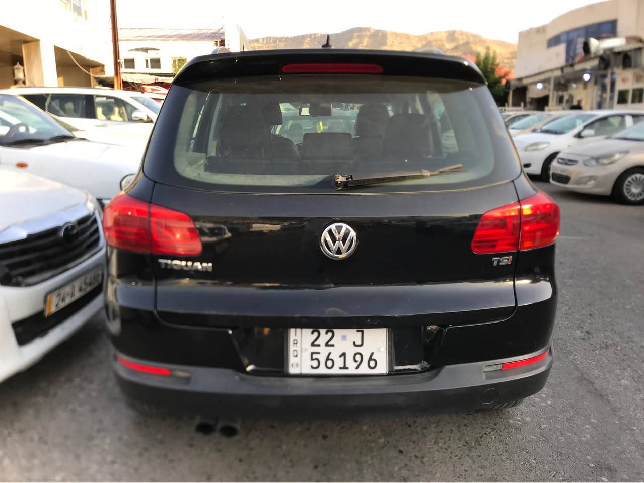 فولگزواگن تيكوان ٢٠١٧
٢٦٢،٠٠٠٠ كم
بولند صبغ 
پره شوت ستيرن سيستم
كيتاب تركي 
اربيل 
گير و تحويل صافي وه كاله
$12500
*********** دهوك, العراق

