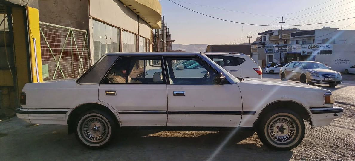 سۆپەر کراون
سەیارەیەکت دەوێت هەرزان بێت و تەبریدی هەبێت و بێ کێشە بێت ؟
ئەمە سۆپەر کراونی ١٩٨٧سپیە
ئارمی پلاستیکی سلێمانیە
خۆم چووم بۆ دائیرەی مرور ئارم و ئەوەلیات و حاسیبەی بەشەرت هەمووی تەواوە
تەبریدی لەسەر سویچ
گێرو مەکینەی بەشەرت
مەکینە بیلادە
تایەکانی زۆر باشن و 
کارەباییاتی مەزبووتە
سەیارەکە ٢ساڵە لای خۆمە و ماڵی مەعرەز نیە 
ماڵی فەقیرە و کاڵا بەپێ باڵا
داوای زۆر ناکەم و لەوەش کەمتری بە شایستە
نازانم ٢٤$ مامەڵەیەکی برایانە 
لە سلێمانیم
ئەمەش ژمارەکەمە 
*********** السليمانية, العراق
