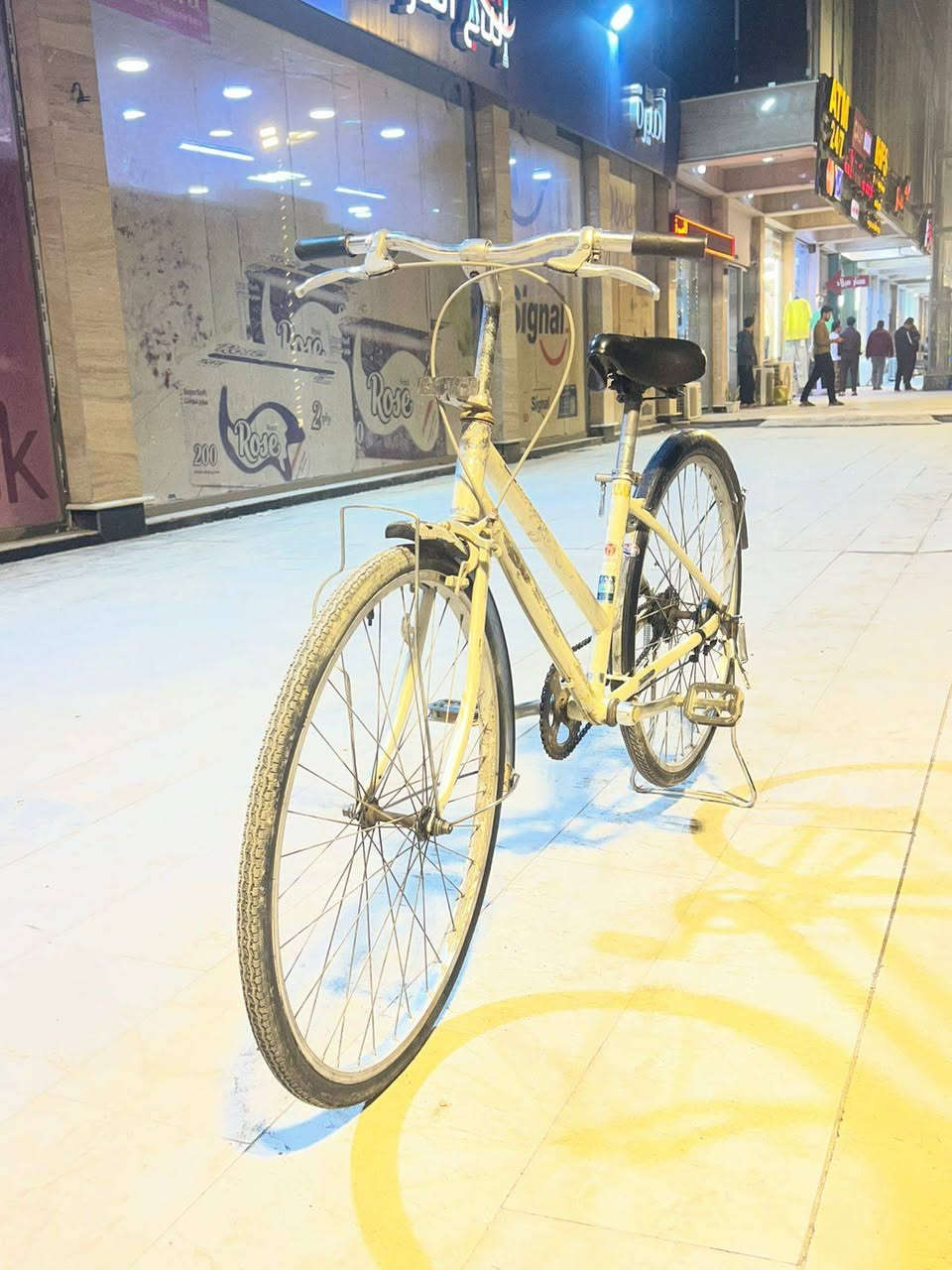 للبيع ب ٦٠ الف المكان الدورة ابو دشير للاتصال ***********
