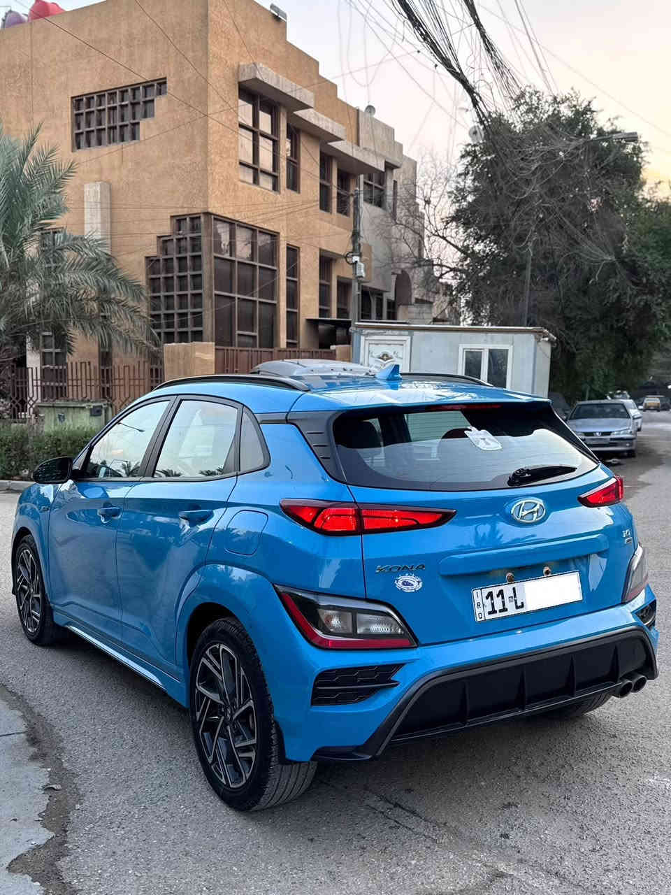 السلام عليكم 
كونا N-LINE 2022
لون مميز فيروزي
بدوون ايرباك
رقم بغداد الجديد باسمي
مواصفات 
بصمه 
شاشه كبيره 
كامره دواره 
كشن كهرباء 
كشن تدفئه 
ستيرن تدفئه 
كشنات مختمه N
درگه مختمه N
انظمه قياده
فول رادارات 
رادار امامي 
رادار خلفي 
رادار جانبي 
نقط عمياء 
كروز سرعه 
تحكمات ستيرن 
تحديد مسار 
اوتو ستوب 
قياده ذاتيه
حساسات 
بجم كامل LED
وبعد بيها مواصفات 
‎1600 توربو

سياره كفاله عامه من كلشي مكينه وكير برغي ممفتوح
تخم تاير جديد مبدل الها بلكات ونوزلات جدد ادامه على الزيوت والفلاتر صدرها كله بلادي سياره كامله وجاهزه دينار متصرف عليها الحمدلله حت حجر البيئه موجود بيها

سياره ليبل واحد كفاله عامه من التبديل والصبغ غير شويه بمقدمه البنيد فقط ومصبوغ مو كله غير هذا بعد مابيها وين ميعجبك تفحص افحص وبدون ايرباك السياره وبدون اي دواخل نهائي كلش جديده السياره الحمدلله 

رايدها ب158 وماكو هيج اسعار وهيج نظافه ابد
مكاني شارع المغرب
للاستفسار ***********
