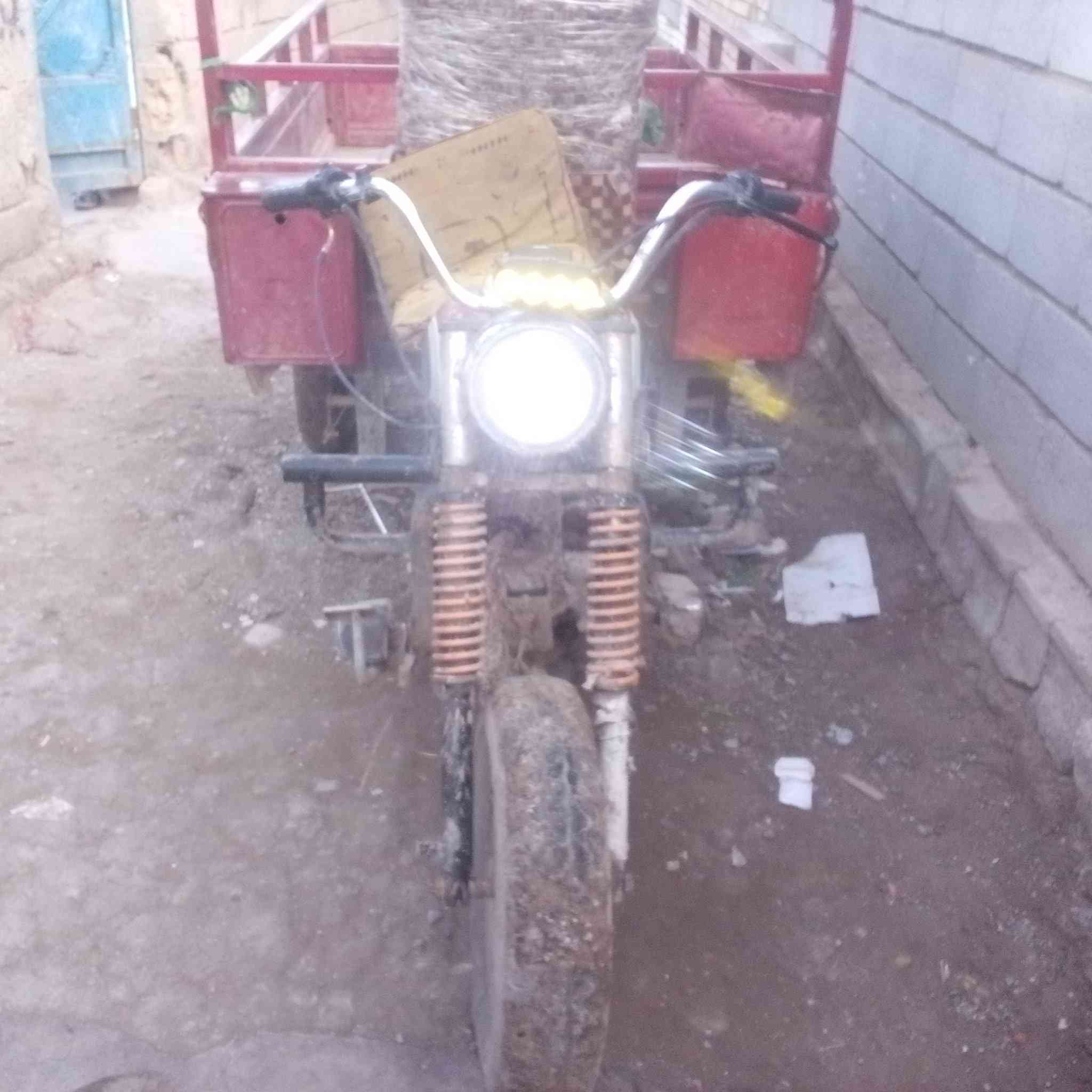 السلام عليكم ستوته للبيع اوراق اوصليه موديل 2016
السعر 900وبيها مجال مكان واسط حي الحكيم 
رقم جهازي ***********
