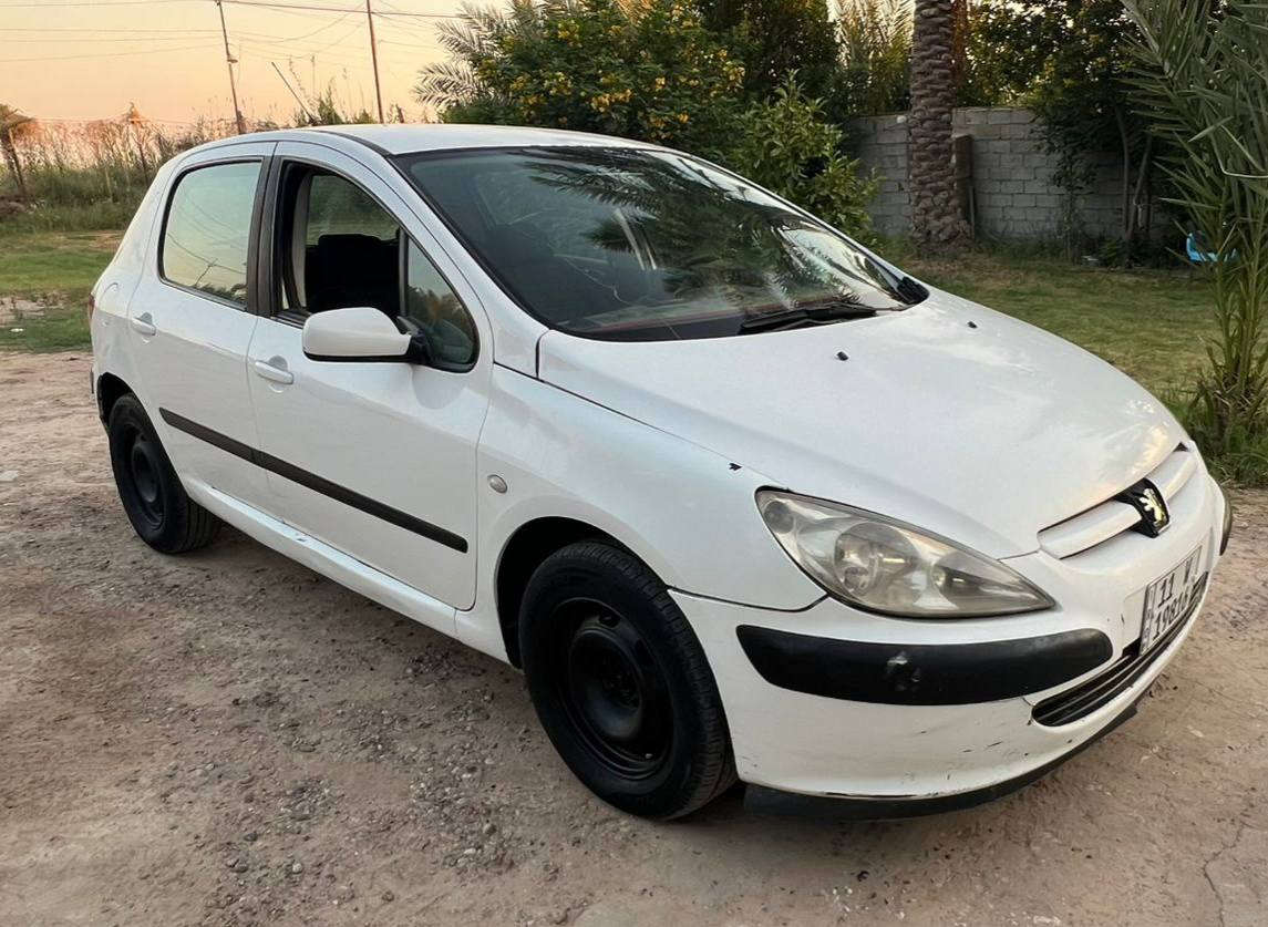 سلام عليكم للبيع
بيجو فرنسي موديل 2005 رقم بغداد جديد دولي 
بسمي تحويل ثاني يوم 
كير ومحرك مكفولات صدر امامي وخلفي جدد 
تخم تاير جدد 
كهربائيات شغاله شاشه 
السعر 48 وبيهه مجال 
الكمان بابل ***********
