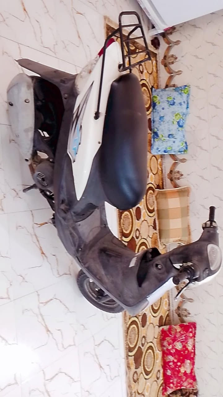 سلام عليكم
للبيع دراجه ماكس عدله 
كله شغال سلف هندر 
مكينه وكير خير من لله 
كهربائيات كله شغاله
تايرات جدد 
المكان الناصريه مركز 
*********** رقمي
موجود خاص
